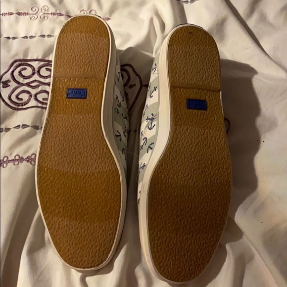 Shoes - Picture 2 of 2